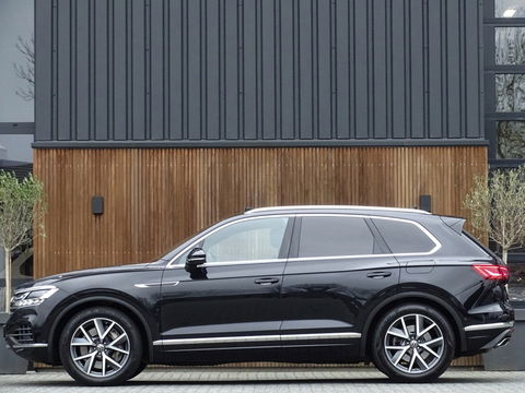 Volkswagen Touareg 3.0 TSI e-Hybrid 462PK / pano / 360° / trekhaak