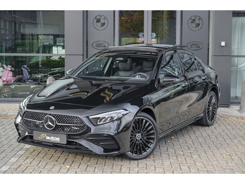 Mercedes-Benz A-Klasse A250e AMG 218pk Hybrid Panoramadak Night pakket Widescreen Sfeerverlichting 19" LMV NLauto