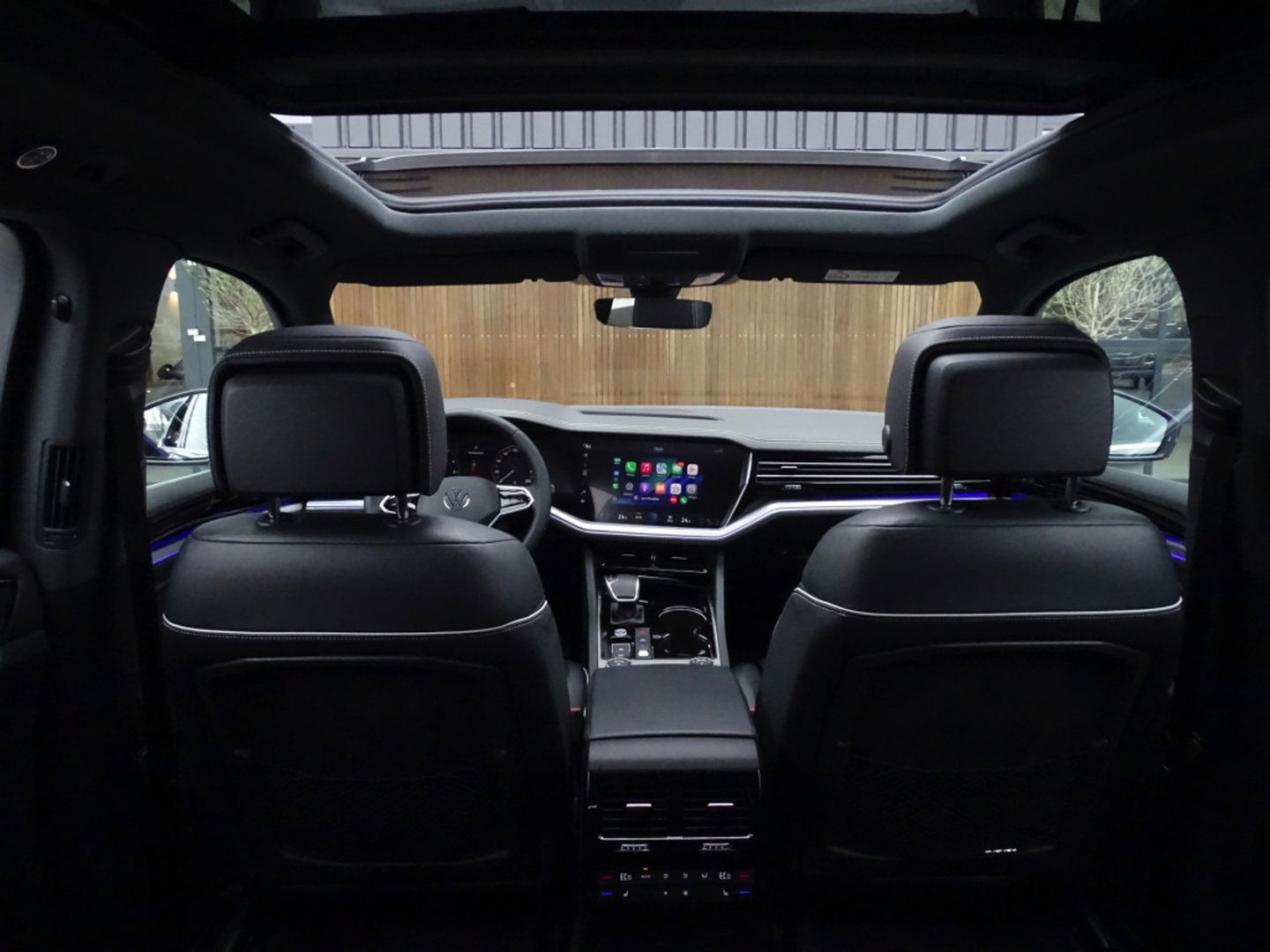 Volkswagen Touareg 3.0 TSI e-Hybrid 462PK / pano / 360° / trekhaak