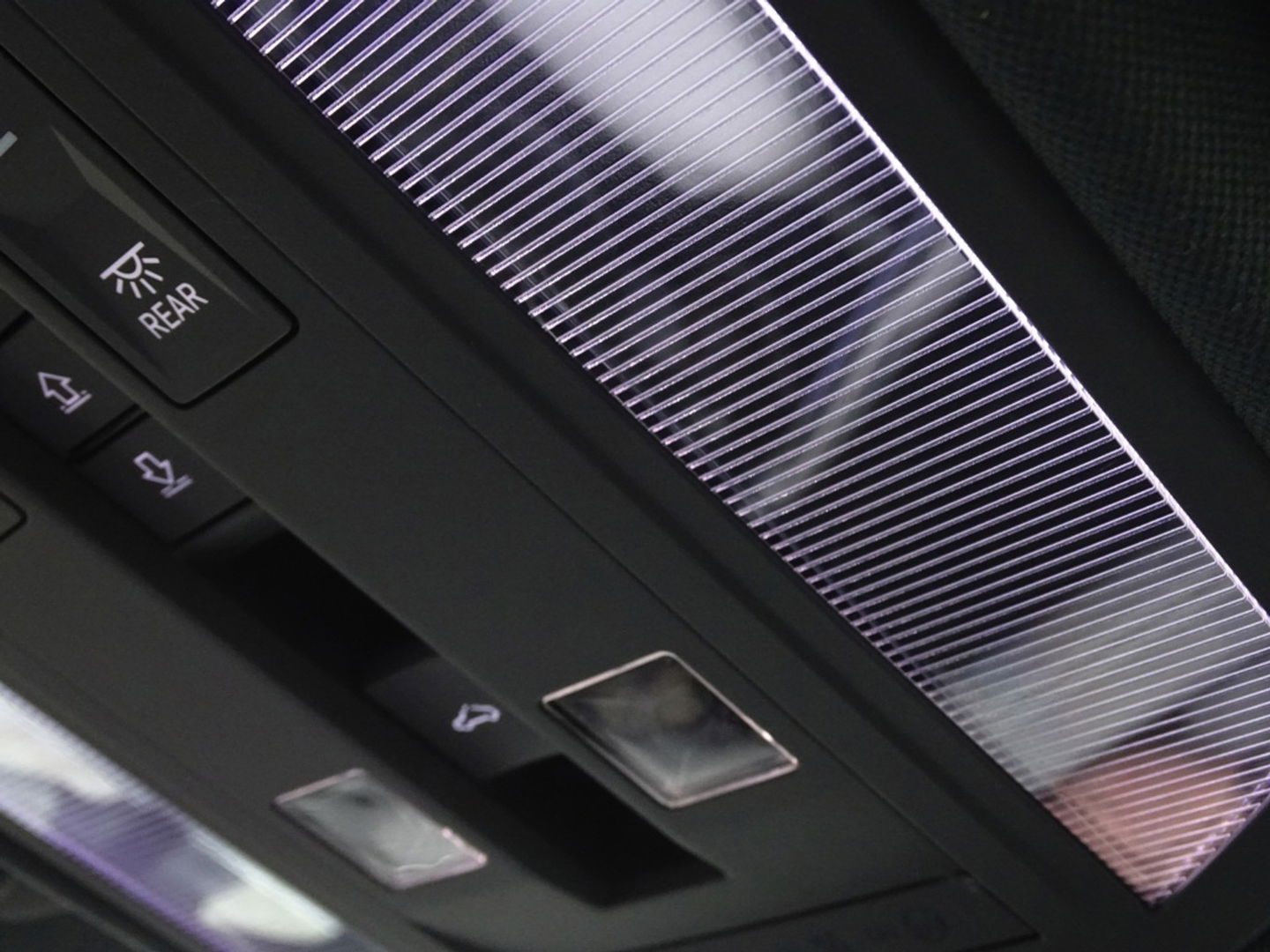 Volkswagen Touareg 3.0 TSI e-Hybrid 462PK / pano / 360° / trekhaak