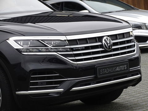 Volkswagen Touareg 3.0 TSI e-Hybrid 462PK / pano / 360° / trekhaak
