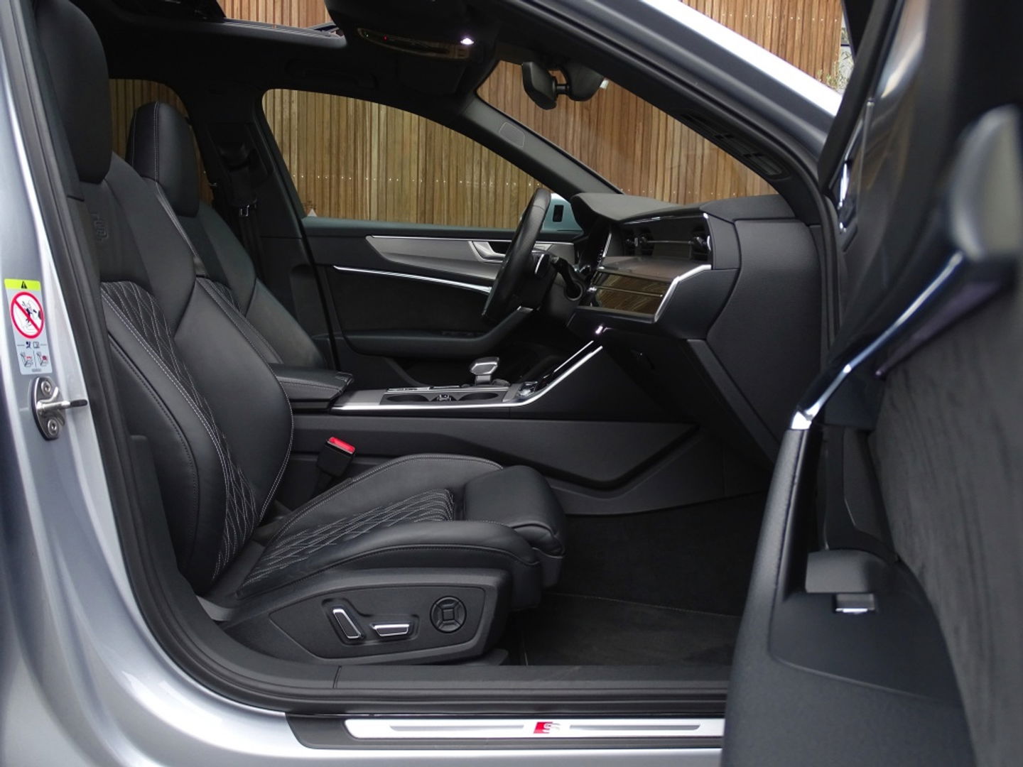 Audi A6 55 TFSI V6T 340PK / S6 Edit. / B&O / 360° / Pano / Matrix