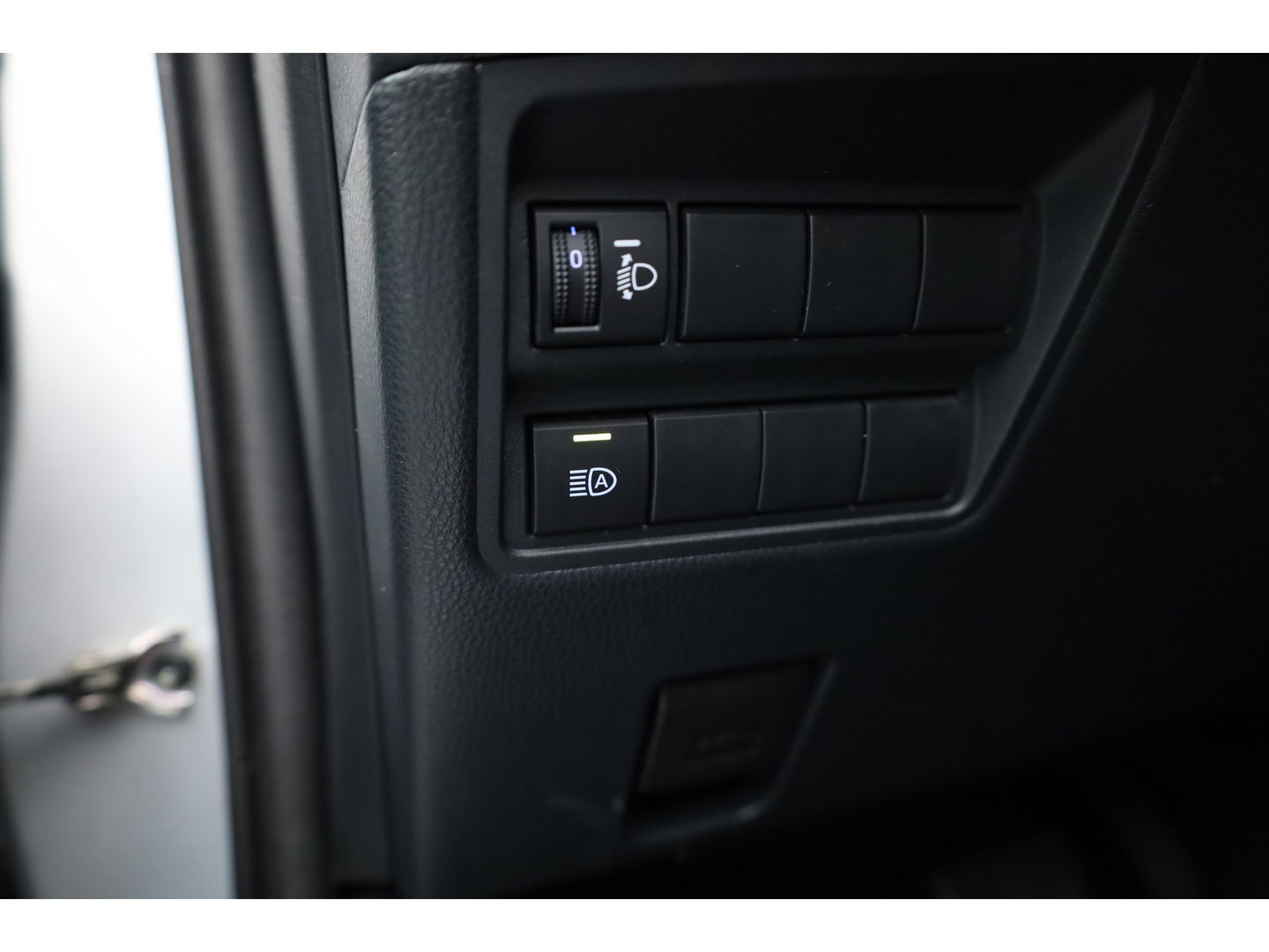 Toyota Yaris 1.5 Hybrid Active | Adapt. Cruise | CarPlay | Stoelverw. | Camera | All-season | Navi by App