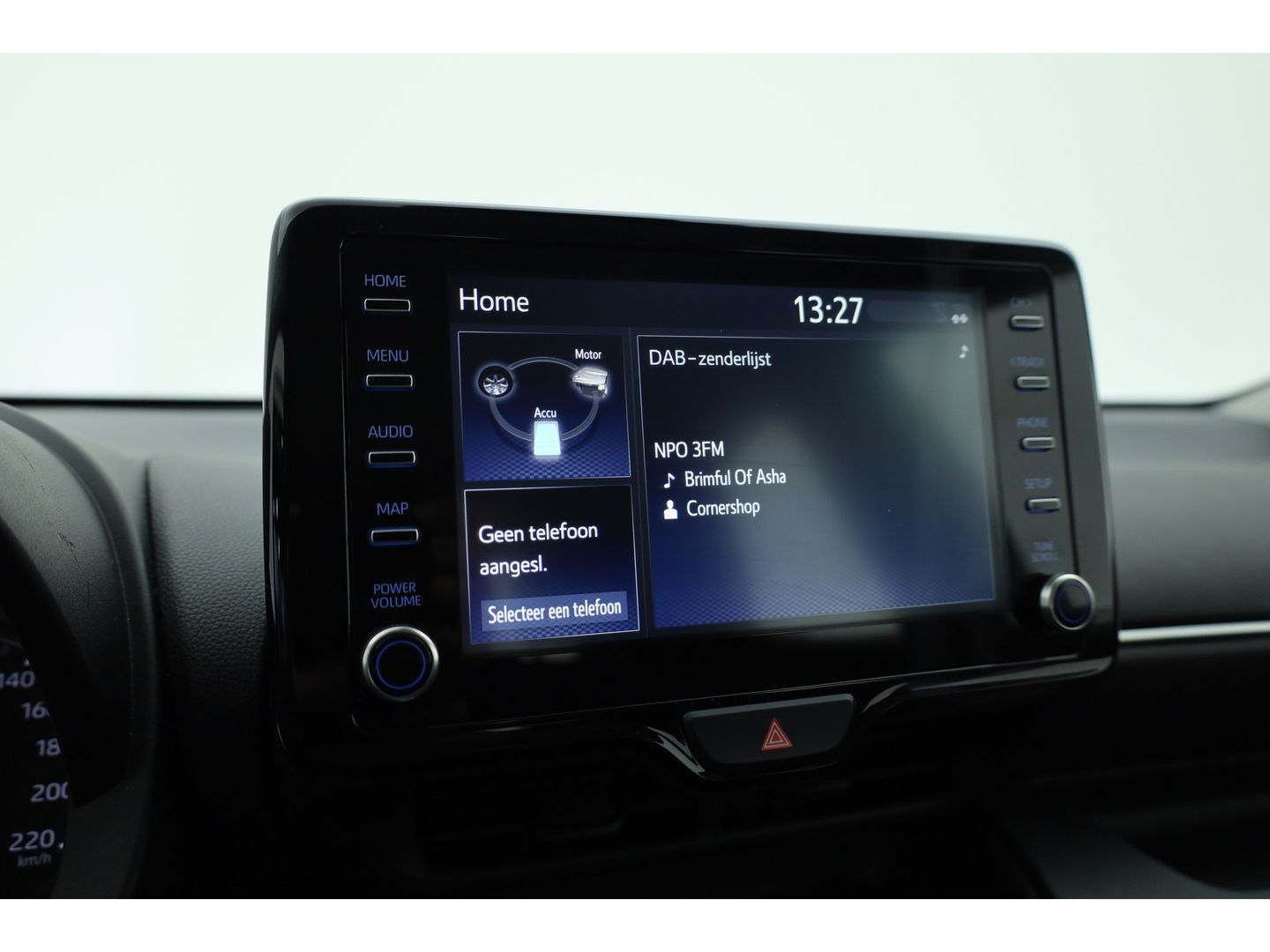 Toyota Yaris 1.5 Hybrid Active | Adapt. Cruise | CarPlay | Stoelverw. | Camera | All-season | Navi by App