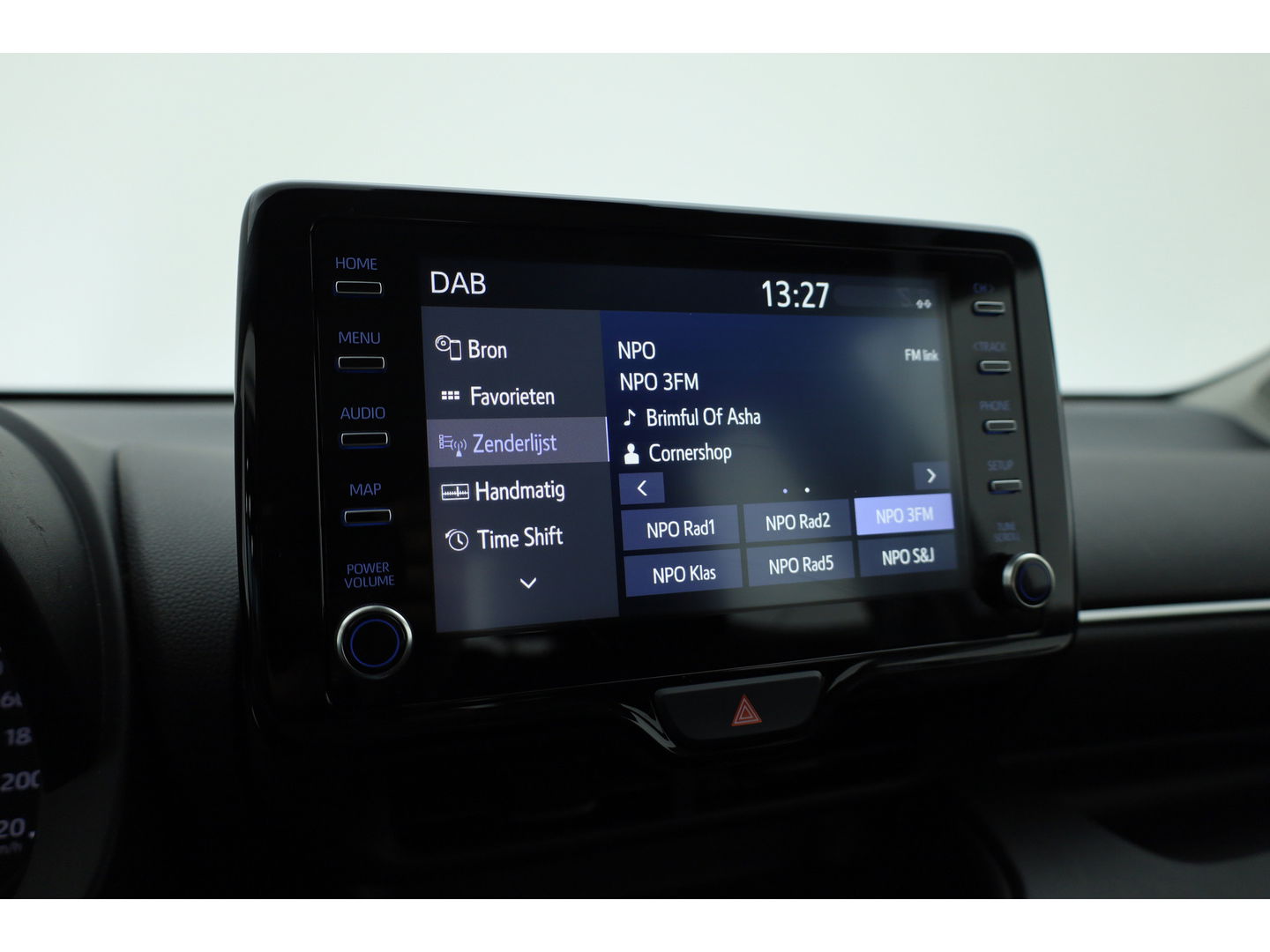 Toyota Yaris 1.5 Hybrid Active | Adapt. Cruise | CarPlay | Stoelverw. | Camera | All-season | Navi by App