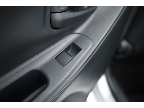 Toyota Yaris 1.5 Hybrid Active | Adapt. Cruise | CarPlay | Stoelverw. | Camera | All-season | Navi by App