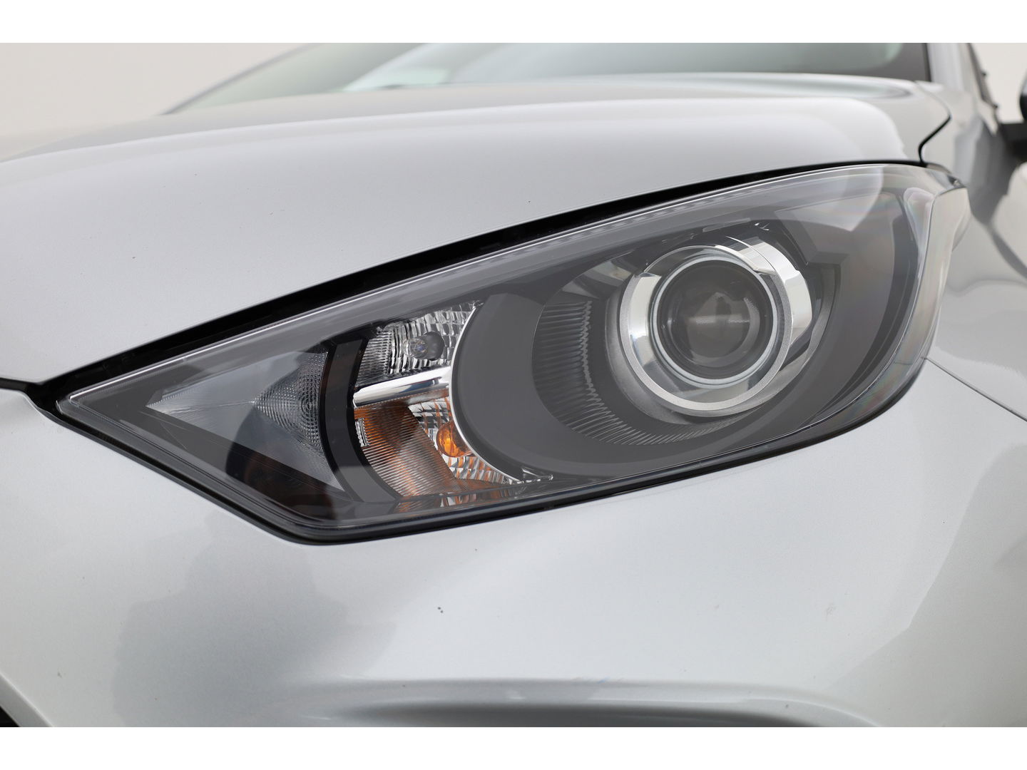 Toyota Yaris 1.5 Hybrid Active | Adapt. Cruise | CarPlay | Stoelverw. | Camera | All-season | Navi by App