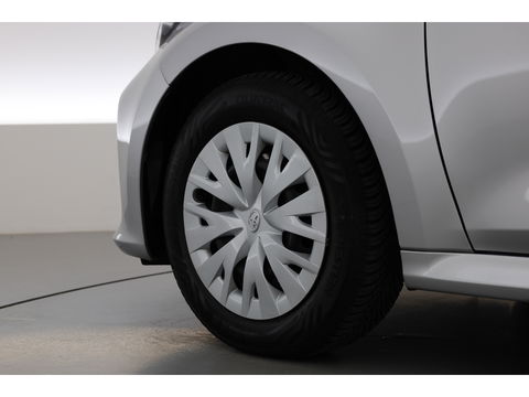 Toyota Yaris 1.5 Hybrid Active | Adapt. Cruise | CarPlay | Stoelverw. | Camera | All-season | Navi by App