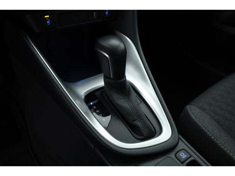 Toyota Yaris 1.5 Hybrid Active | Adapt. Cruise | CarPlay | Stoelverw. | Camera | All-season | Navi by App