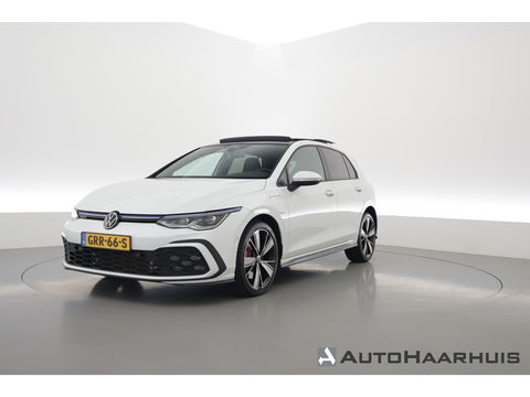 Volkswagen Golf 1.4 eHybrid GTE | Pano | IQ. Light | Keyless | 18'' | Mistlampen | Navi | CarPlay | Adapt. Cruise | Camera | Dodehoekdet. |