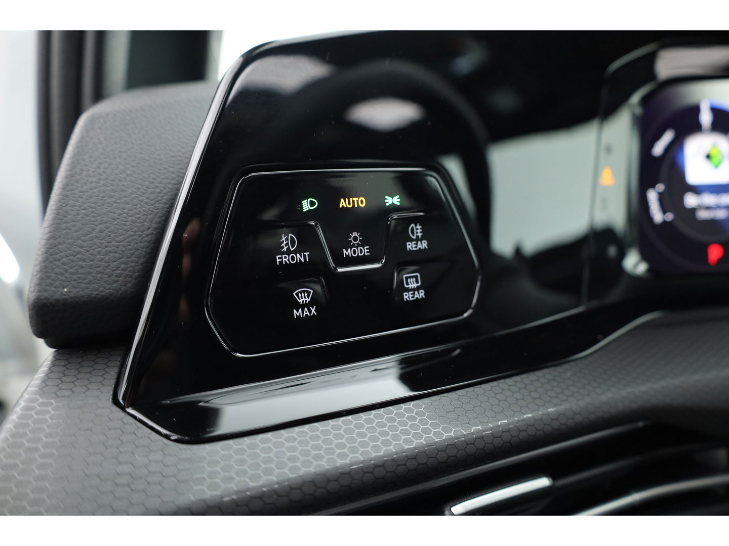 Volkswagen Golf 1.4 eHybrid GTE | Pano | IQ. Light | Keyless | 18'' | Mistlampen | Navi | CarPlay | Adapt. Cruise | Camera | Dodehoekdet. |