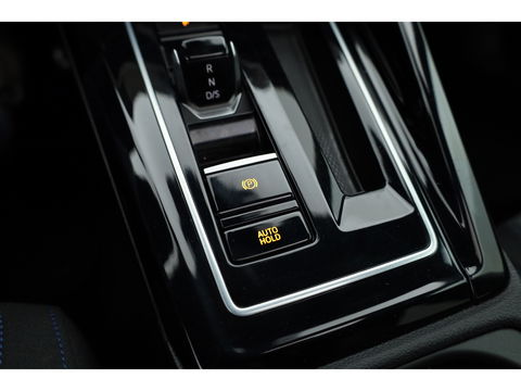 Volkswagen Golf 1.4 eHybrid GTE | Pano | IQ. Light | Keyless | 18'' | Mistlampen | Navi | CarPlay | Adapt. Cruise | Camera | Dodehoekdet. |