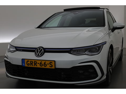 Volkswagen Golf 1.4 eHybrid GTE | Pano | IQ. Light | Keyless | 18'' | Mistlampen | Navi | CarPlay | Adapt. Cruise | Camera | Dodehoekdet. |