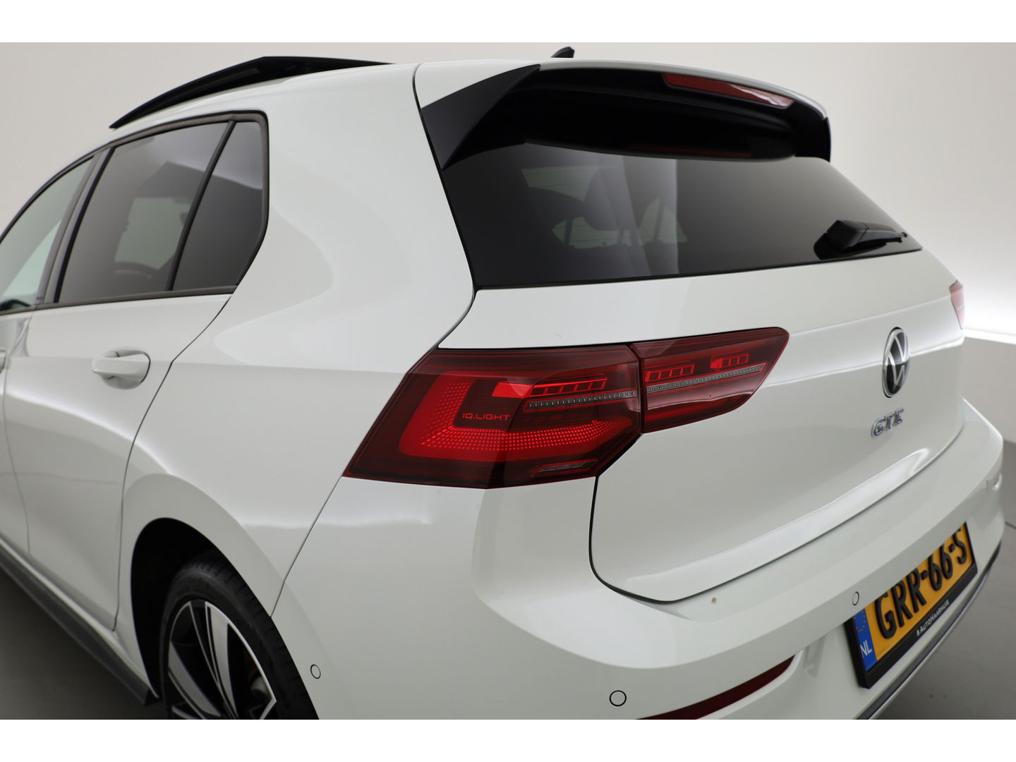 Volkswagen Golf 1.4 eHybrid GTE | Pano | IQ. Light | Keyless | 18'' | Mistlampen | Navi | CarPlay | Adapt. Cruise | Camera | Dodehoekdet. |