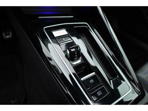 Volkswagen Golf 1.4 eHybrid GTE | Pano | IQ. Light | Keyless | 18'' | Mistlampen | Navi | CarPlay | Adapt. Cruise | Camera | Dodehoekdet. |