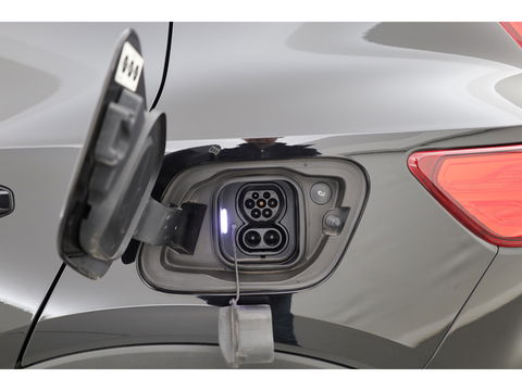 Volvo XC40 Recharge P8 AWD R-Design 408pk | Pano | Elek. Trekhaak | CarPlay | Keyless | Adapt. Cruise | H&K Audio | 360Cam | Google