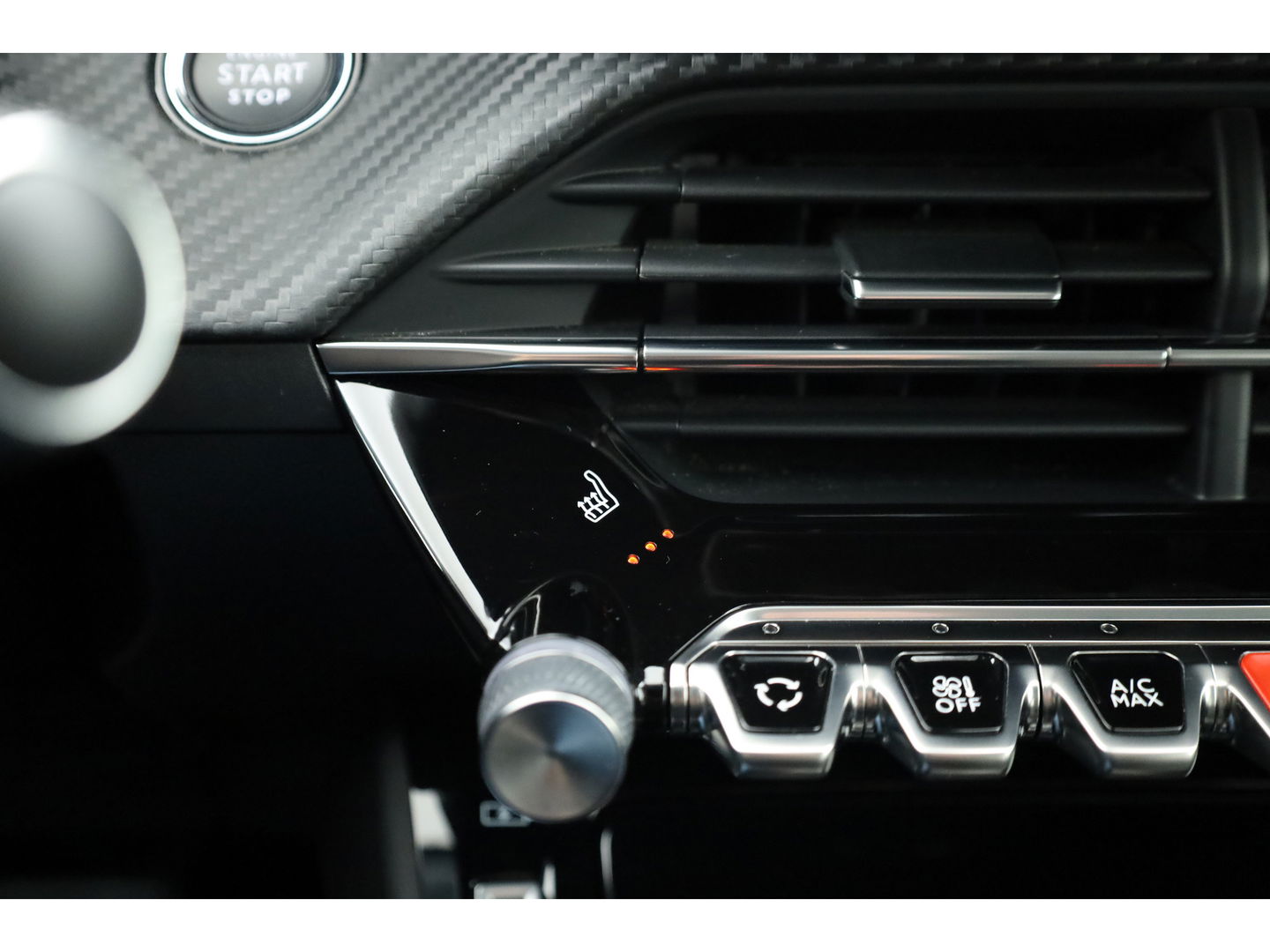 Peugeot e-208 EV Allure Pack 50 kWh | CarPlay | PDC V+A | Camera | Cruise Contr. | DAB | LED | Stoel verw. | 16'' | Navi