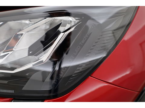 Peugeot e-208 EV Allure Pack 50 kWh | CarPlay | PDC V+A | Camera | Cruise Contr. | DAB | LED | Stoel verw. | 16'' | Navi