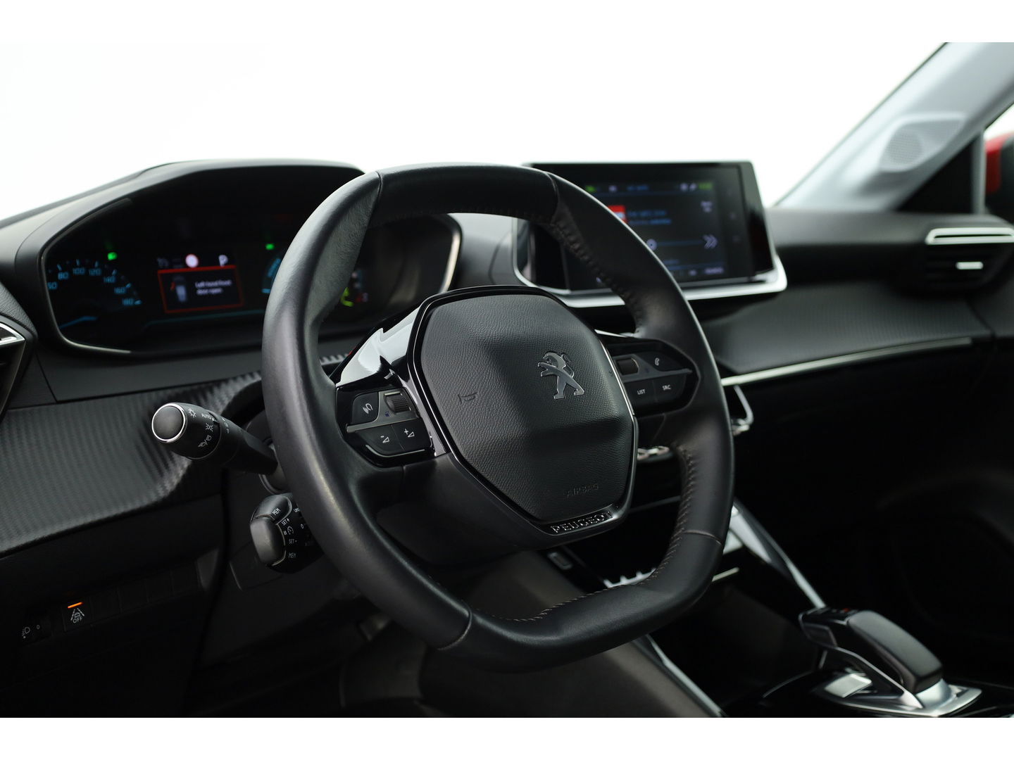 Peugeot e-208 EV Allure Pack 50 kWh | CarPlay | PDC V+A | Camera | Cruise Contr. | DAB | LED | Stoel verw. | 16'' | Navi