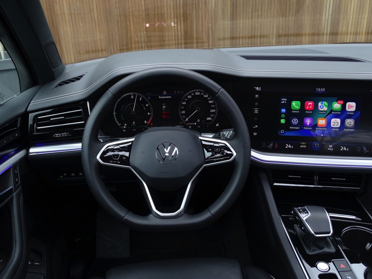 Volkswagen Touareg 3.0 TSI e-Hybrid 462PK / pano / 360° / trekhaak