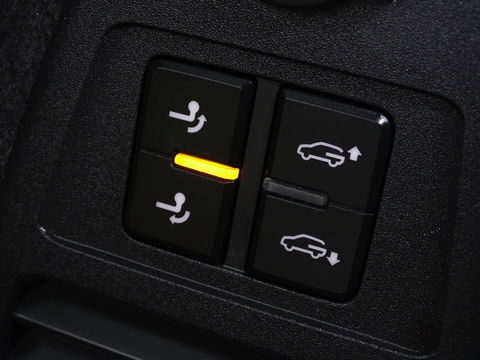 Volkswagen Touareg 3.0 TSI e-Hybrid 462PK / pano / 360° / trekhaak