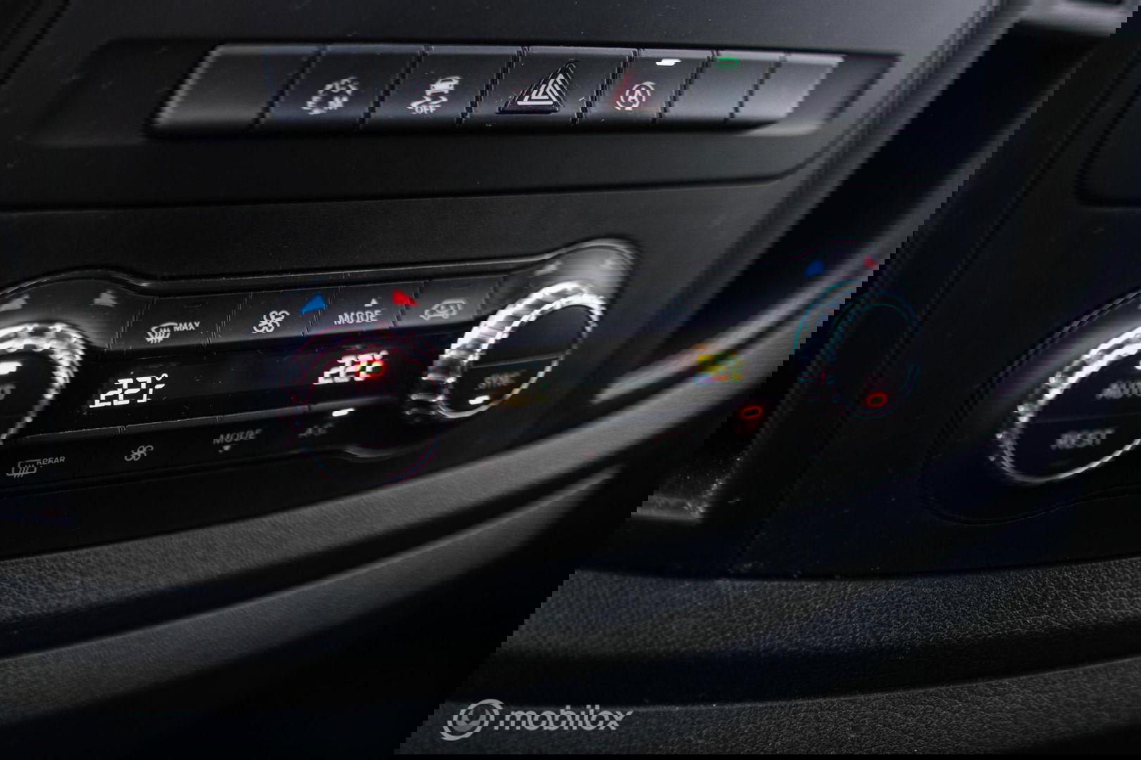 Mercedes-Benz Vito Bestel 119 CDI Extra Lang 4X4 Automaat | Camera | AMG Trekhaak | Cruise | stoelverwarming | LED |