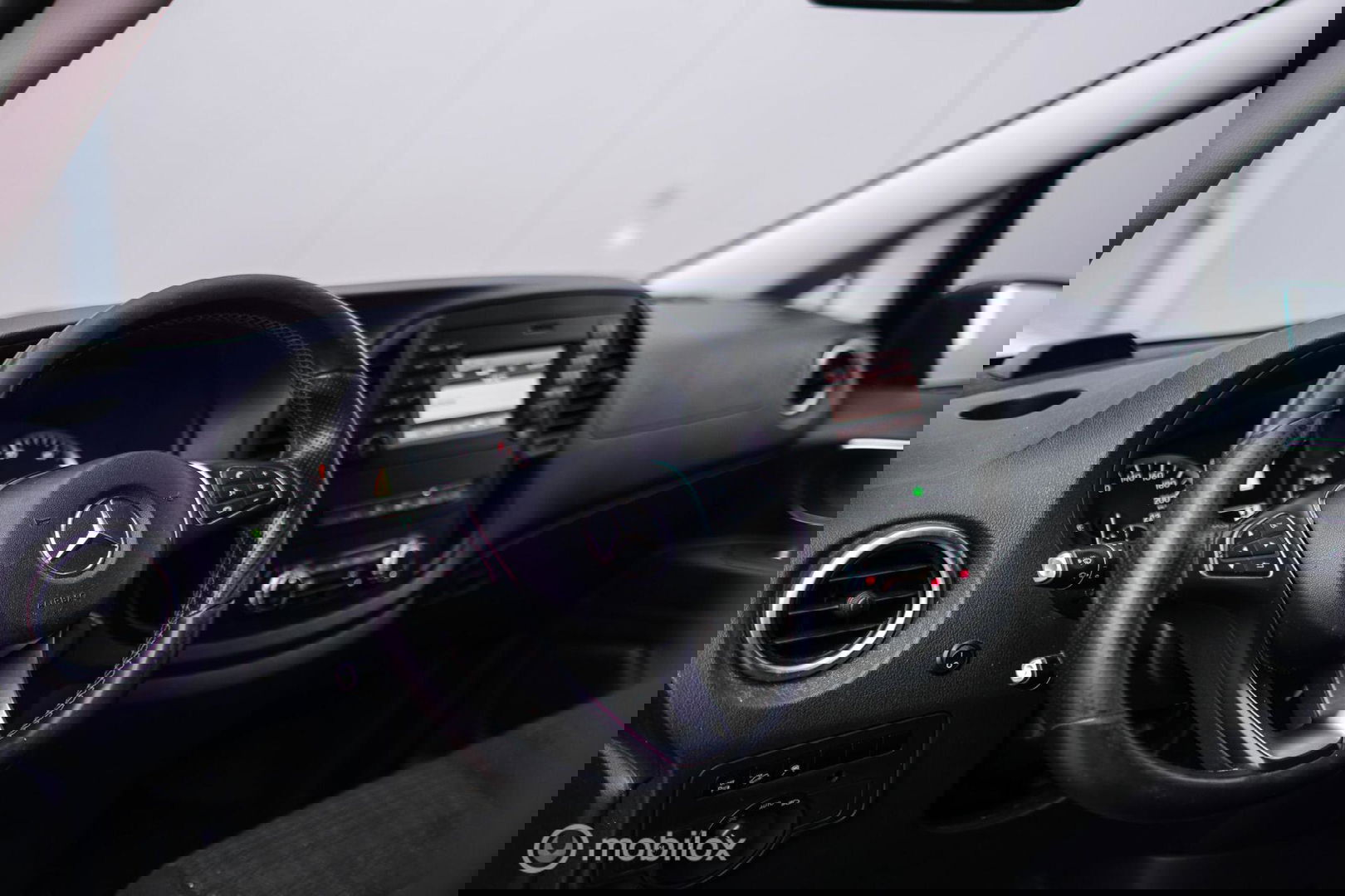 Mercedes-Benz Vito Bestel 119 CDI Extra Lang 4X4 Automaat | Camera | AMG Trekhaak | Cruise | stoelverwarming | LED |