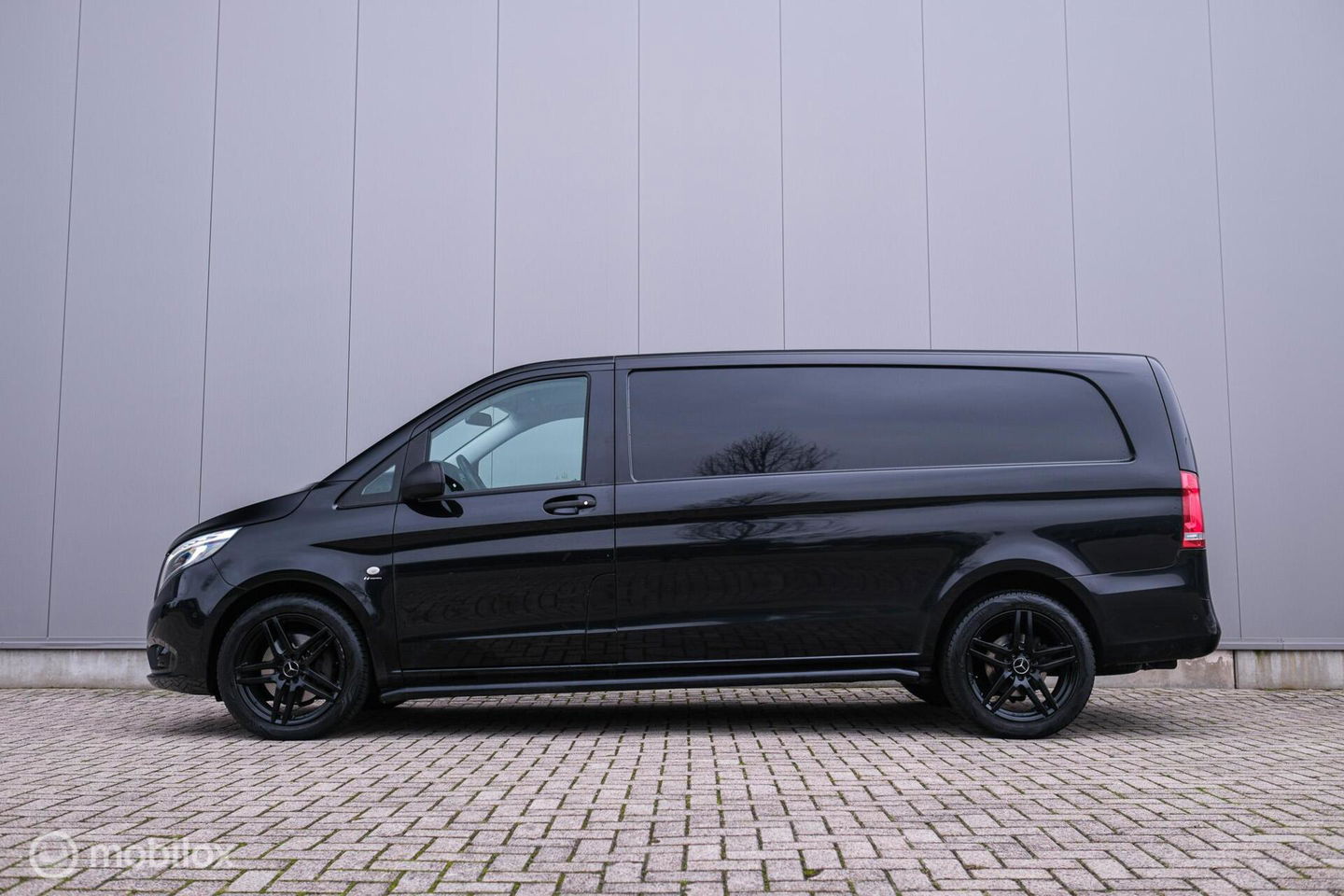 Mercedes-Benz Vito Bestel 119 CDI Extra Lang 4X4 Automaat | Camera | AMG Trekhaak | Cruise | stoelverwarming | LED |