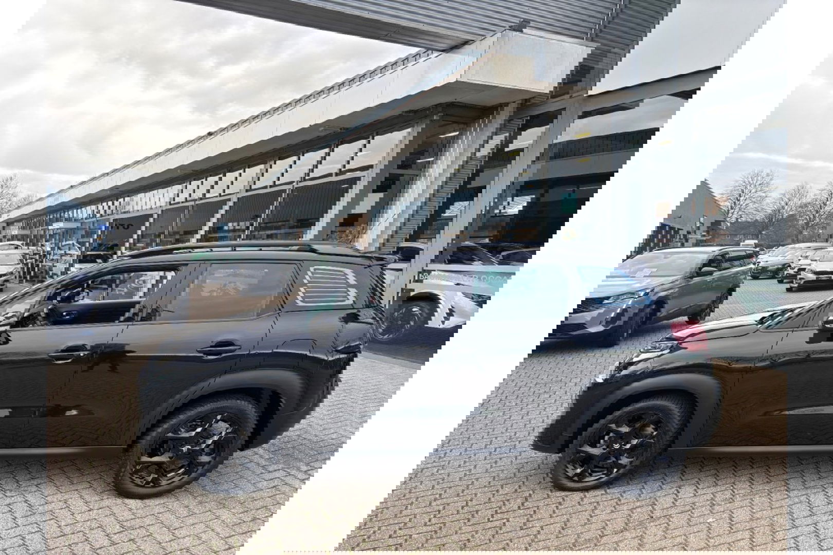 Citroën C3 Aircross 1.2 PT S&S SHINE AUTOMAAT NAVI PDC-CAMERA CRUISECONTROL.