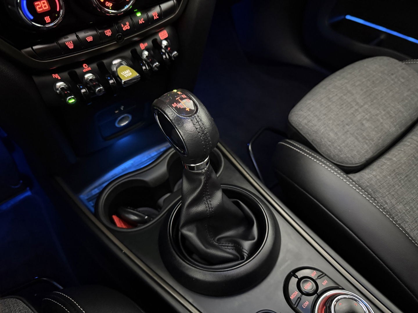 MINI Cooper 2.0 Cooper S E ALL4 Chili | SOH 86% | Pano | Sfeer | Clima | Cruise | Carplay | Keyless | Parkeersens.