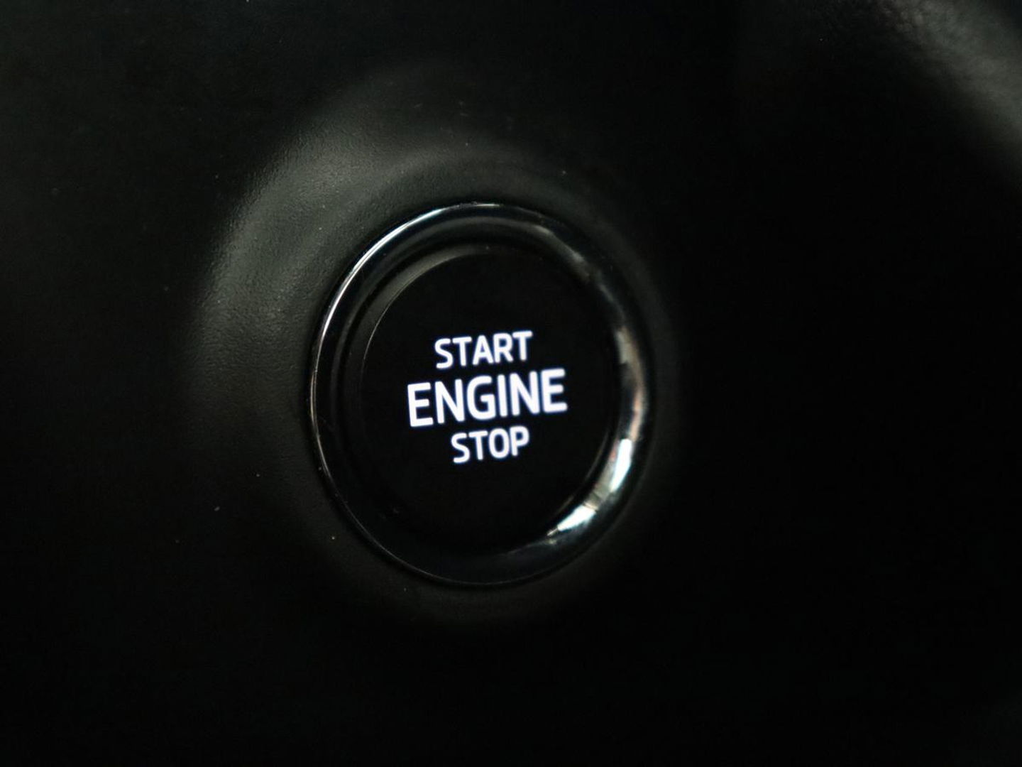 Škoda Enyaq iV 80 | Stoel & stuurverwarming | Carplay | Keyless | Navigatie | Camera | Half leder | Cruise control | Full LED | Parkeerhulp