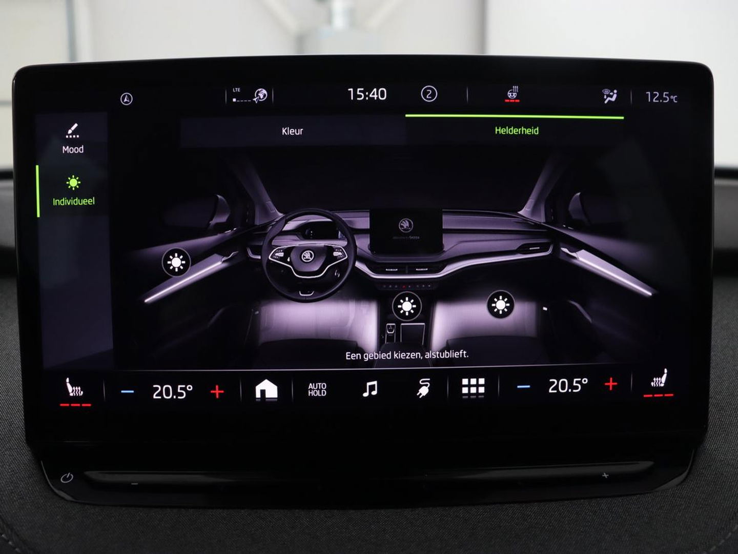 Škoda Enyaq iV 80 | Stoel & stuurverwarming | Carplay | Keyless | Navigatie | Camera | Half leder | Cruise control | Full LED | Parkeerhulp