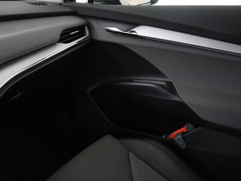 Škoda Enyaq iV 80 | Stoel & stuurverwarming | Carplay | Keyless | Navigatie | Camera | Half leder | Cruise control | Full LED | Parkeerhulp