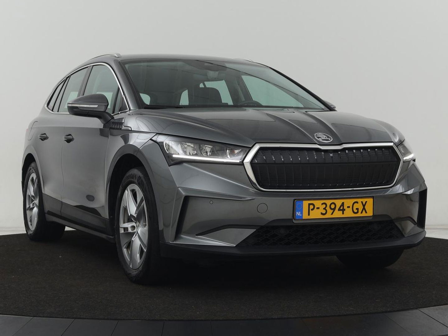 Škoda Enyaq iV 80 | Stoel & stuurverwarming | Carplay | Keyless | Navigatie | Camera | Half leder | Cruise control | Full LED | Parkeerhulp