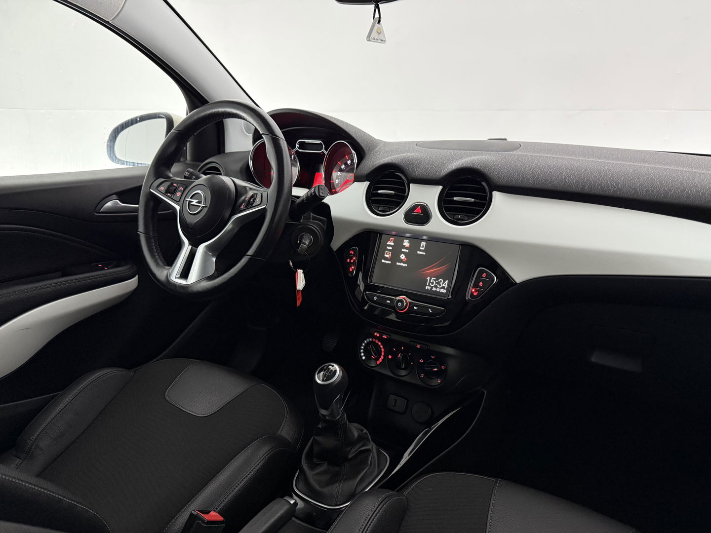Opel ADAM 1.4 Bi-Fuel Unlimited | Carplay | Cruise | Stoel/Stuur verw. | Airco | Parkeersens.