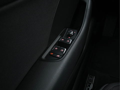 Audi A3 Limousine 1.6 TDI S-Line Ambition Sport Edition *XENON | NAVI-FULLMAP | COMFORT-SEATS | PRIVACY-GLASS | ECC | PDC | CRUISE | 18''ALU*