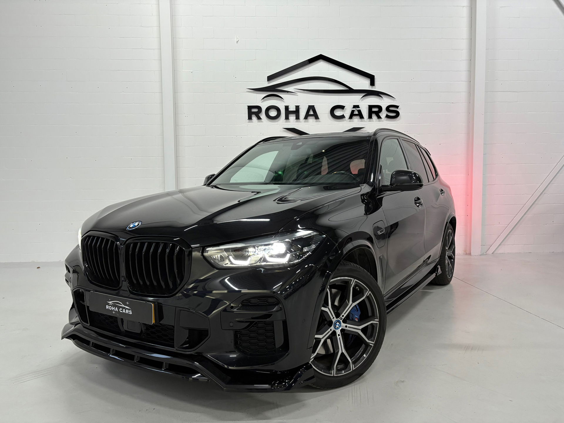 BMW X5 XDrive45e High Executive, Pano, Luchtvering, BTW