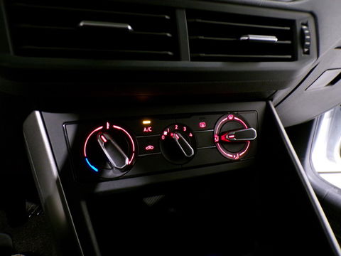 Volkswagen Polo 1.0 TSI Comfortline "Origineel NL!" Apple-Carplay Adaptive-Cruise Navigatie Airco Bluetooth DAB+ Garantie