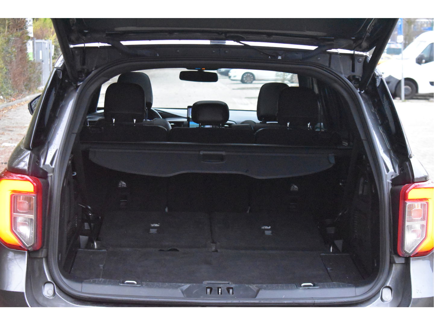 Ford Explorer 3.0 V6 EcoBoost PHEV 457 pk ST-Line 7-zits | Pano.dak | Massagestoelen | 360 gr.camera | Afn.trekhaak | Keyless | Carplay | Memorystoelen | Z+W banden