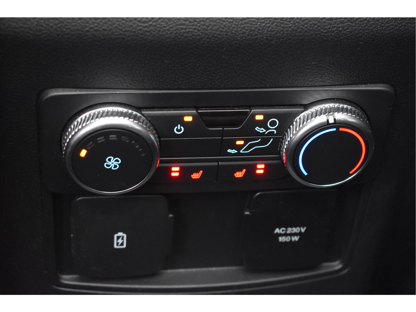 Ford Explorer 3.0 V6 EcoBoost PHEV 457 pk ST-Line 7-zits | Pano.dak | Massagestoelen | 360 gr.camera | Afn.trekhaak | Keyless | Carplay | Memorystoelen | Z+W banden