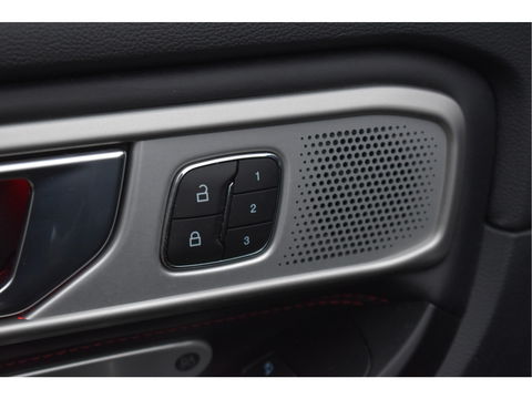 Ford Explorer 3.0 V6 EcoBoost PHEV 457 pk ST-Line 7-zits | Pano.dak | Massagestoelen | 360 gr.camera | Afn.trekhaak | Keyless | Carplay | Memorystoelen | Z+W banden