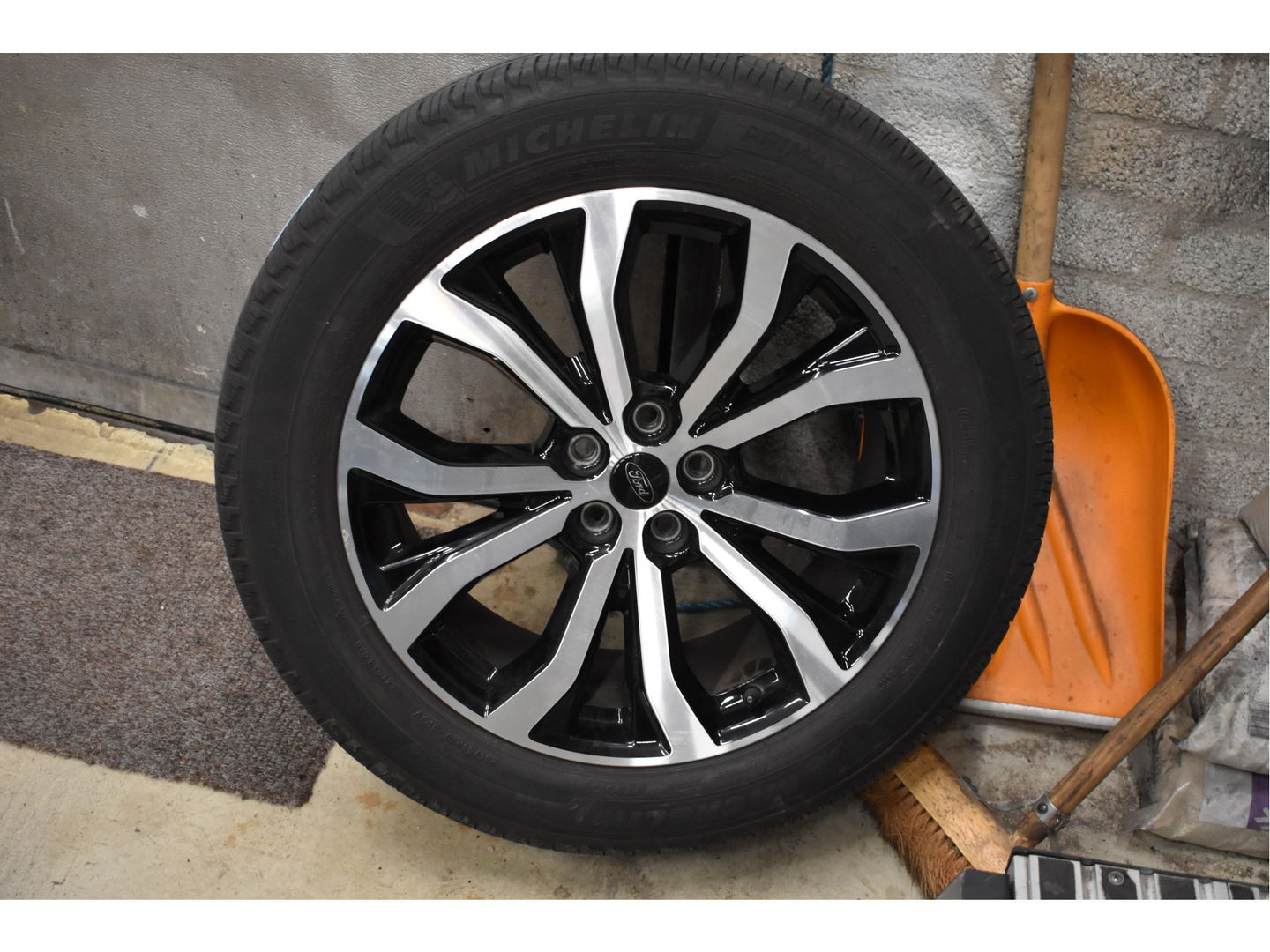 Ford Explorer 3.0 V6 EcoBoost PHEV 457 pk ST-Line 7-zits | Pano.dak | Massagestoelen | 360 gr.camera | Afn.trekhaak | Keyless | Carplay | Memorystoelen | Z+W banden