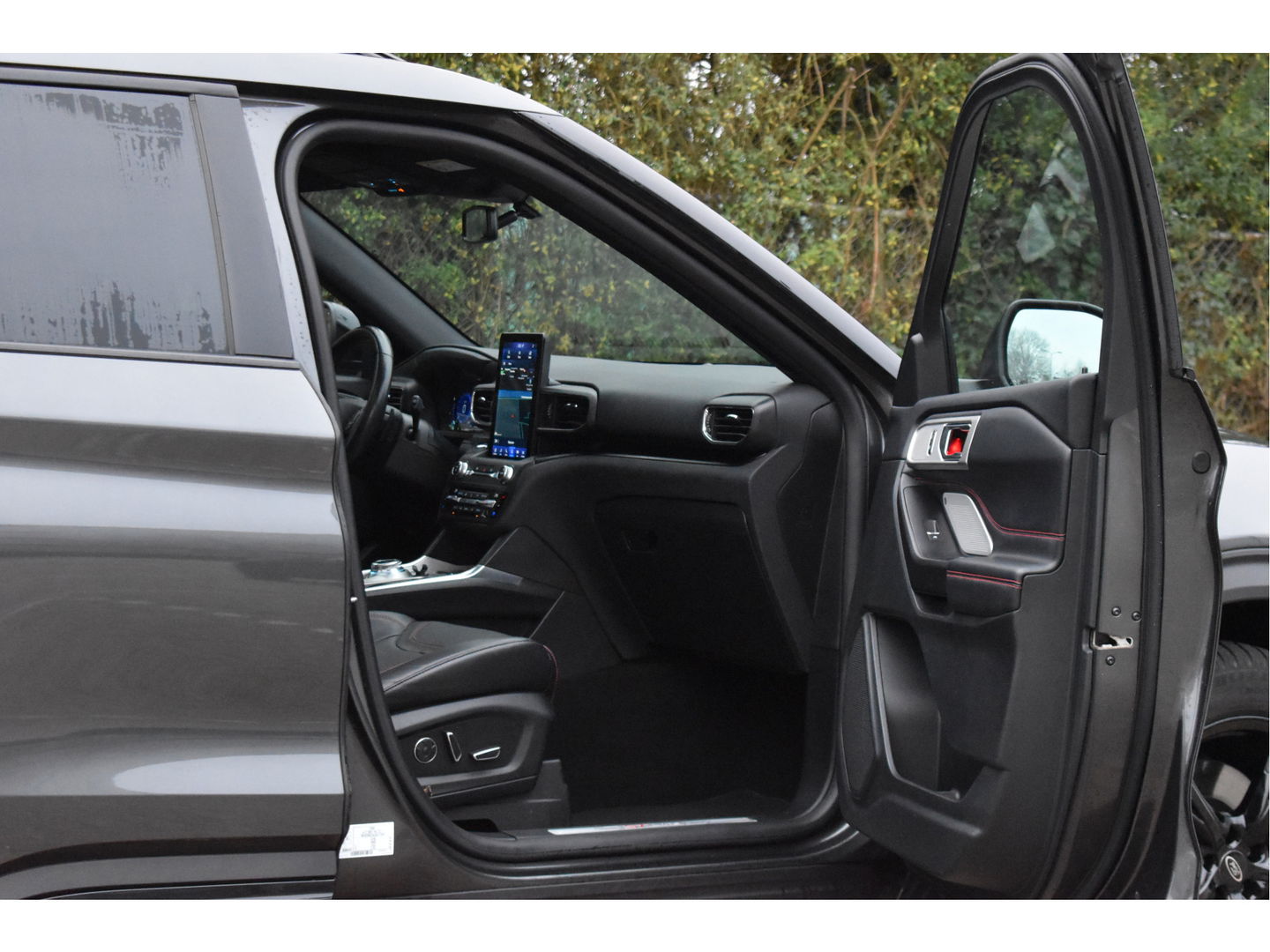 Ford Explorer 3.0 V6 EcoBoost PHEV 457 pk ST-Line 7-zits | Pano.dak | Massagestoelen | 360 gr.camera | Afn.trekhaak | Keyless | Carplay | Memorystoelen | Z+W banden