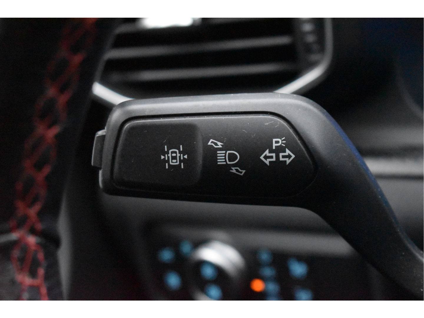 Ford Explorer 3.0 V6 EcoBoost PHEV 457 pk ST-Line 7-zits | Pano.dak | Massagestoelen | 360 gr.camera | Afn.trekhaak | Keyless | Carplay | Memorystoelen | Z+W banden