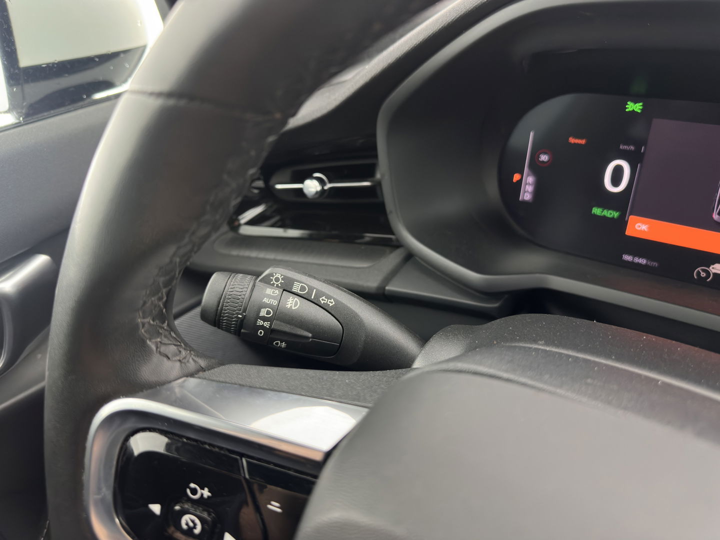 Polestar 2 Long Range Dual Motor Launch Edition 78kWh [ 3-Fase ] {SOH-92%} (INCL-BTW) *PANO | LEATHER | NAVI-FULLMAP | FULL-LED | BLIND-SPOT | KEYLESS | LANE-ASSIST | DIGI-COCKPIT | CARPLAY | DAB+ | HEATED-COMFORTSEATS | ECC | MEMORY-PACK | PDC | 20''ALU*