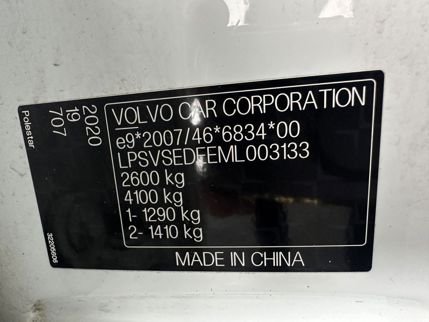 Polestar 2 Long Range Dual Motor Launch Edition 78kWh [ 3-Fase ] {SOH-92%} (INCL-BTW) *PANO | LEATHER | NAVI-FULLMAP | FULL-LED | BLIND-SPOT | KEYLESS | LANE-ASSIST | DIGI-COCKPIT | CARPLAY | DAB+ | HEATED-COMFORTSEATS | ECC | MEMORY-PACK | PDC | 20''ALU*