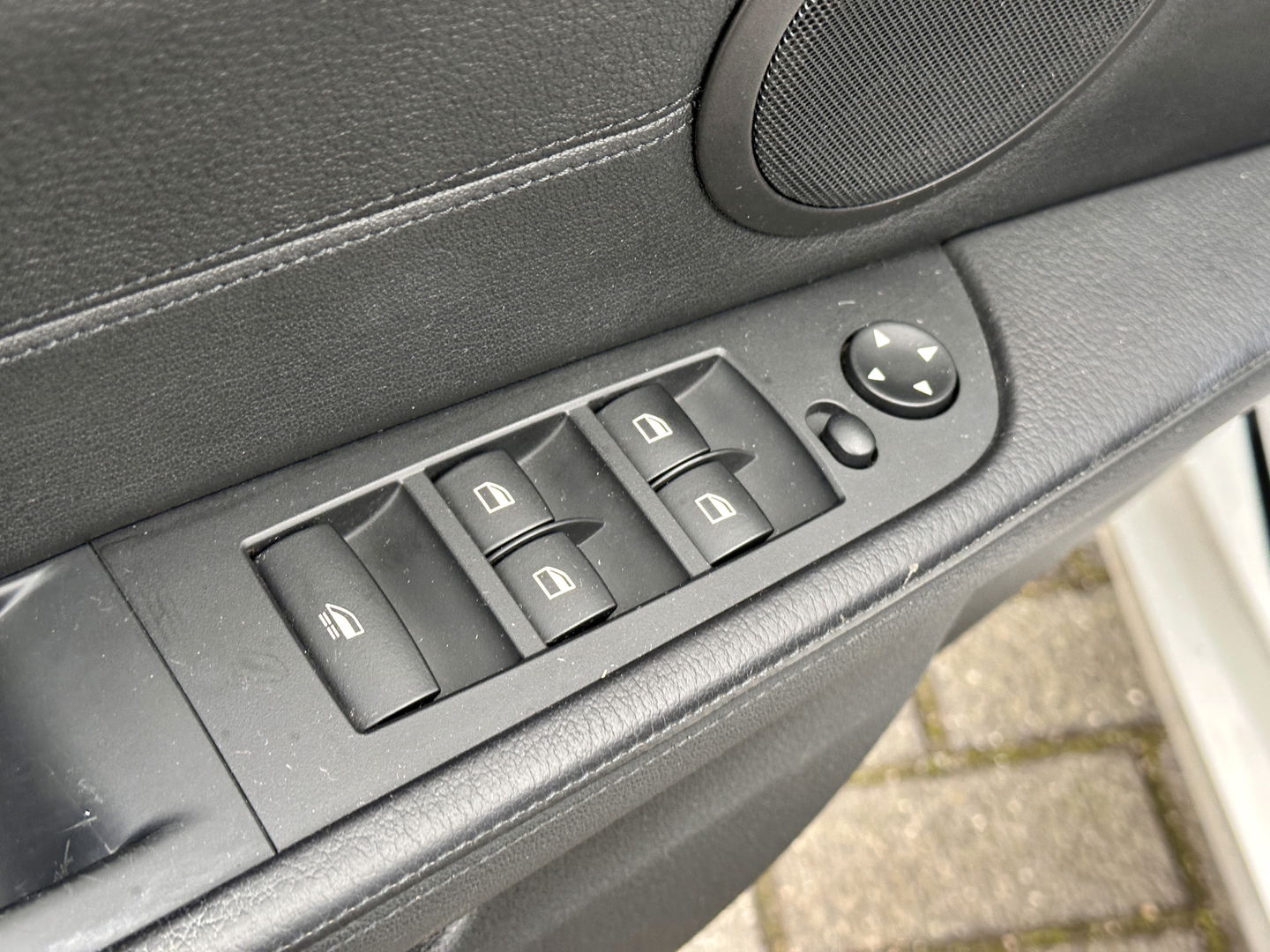 BMW Z4 Roadster sDrive18i Executive | Hardtop | Dealer Onderhouden | 2 Eigenaren | Cruise Control | Parkeersensoren | Stoelverwarming | Bluetooth | Lederen Bekleding | 19" Lichtmetaal |