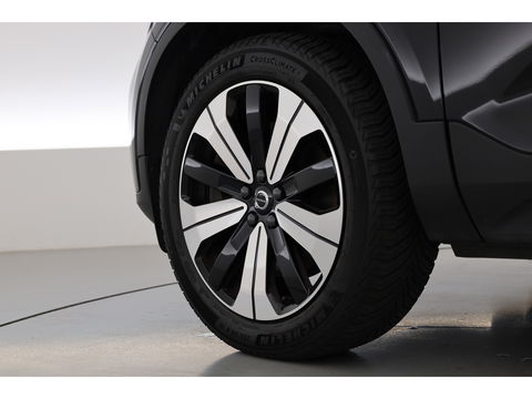 Volvo XC40 1.5 T5 Plug-in hybrid Plus Dark Facelift | Elek. stoelen +  geheugen | H&K Audio | Camera  | Stoel + stuurverw. |