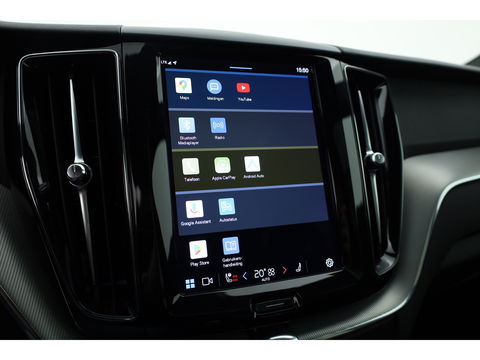 Volvo XC60 2.0 T6 Plug-in hybrid AWD R-Design | Facelift | Long Range | Pano-dak | 21 inch | Sportstoelen | 360 camera | ACC | Standkachel