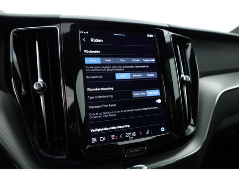 Volvo XC60 2.0 T6 Plug-in hybrid AWD R-Design | Facelift | Long Range | Pano-dak | 21 inch | Sportstoelen | 360 camera | ACC | Standkachel
